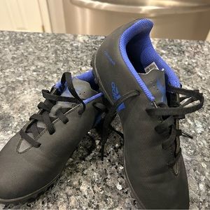 Adidas kids turf soccer shoes